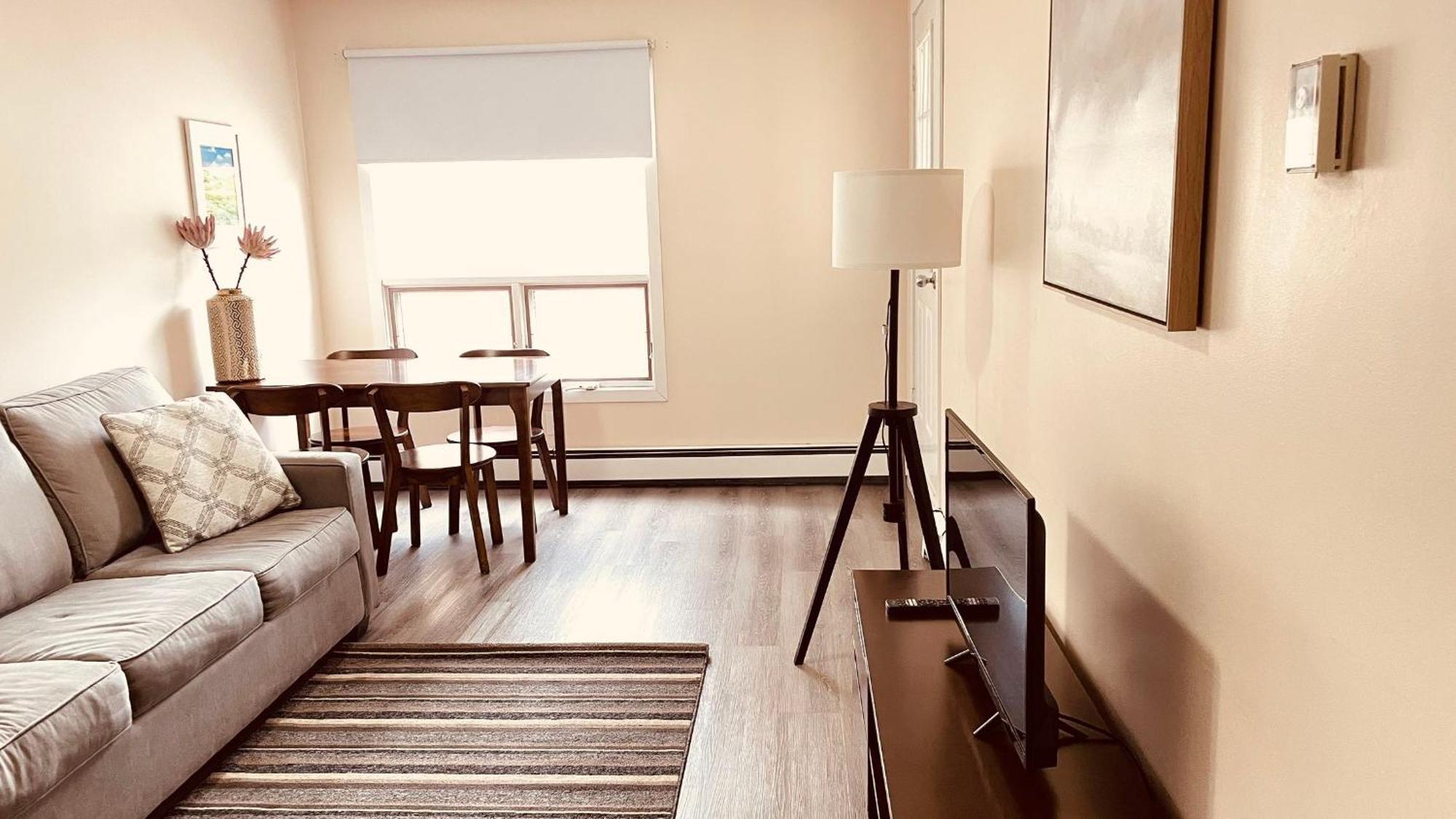 #304 Mountain View 1Br In Canmore Dt Экстерьер фото